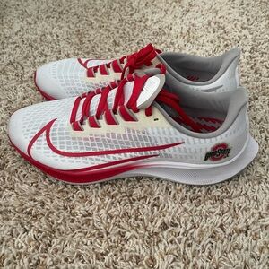 In Like New Condition! Nike Air Zoom Pegasus 37 Ohio State Buckeyes Size 10.5